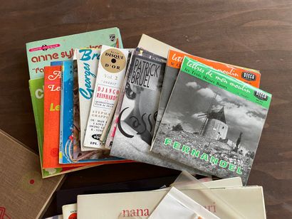 Lot de disques vinyles 33 et 45 tours - Enfants...