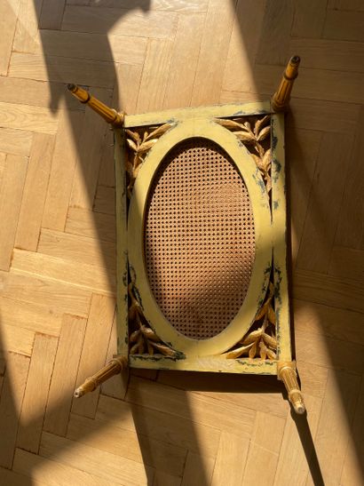 Table basse de style Louis XVI, XX siècle

Table...