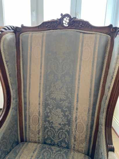 Fauteuil à dossier bergère à oreillettes...