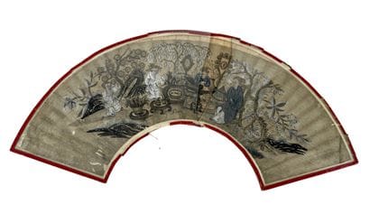 China, early 20th century Painted fan

Fan-shaped...