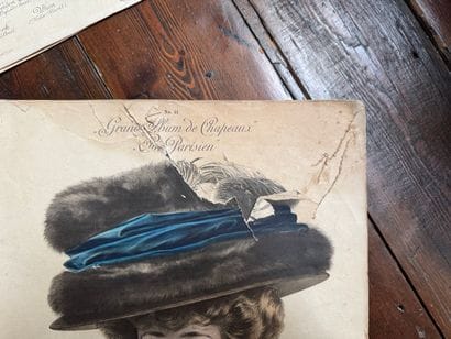 Grand Album de Chapeaux « Chic Parisien »...