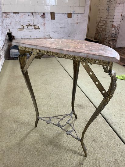 Console demi-lune de style Louis XV
Petite...