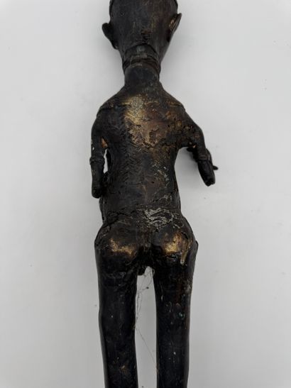 African copper-alloy sculpture - Male figure
Sculpture...