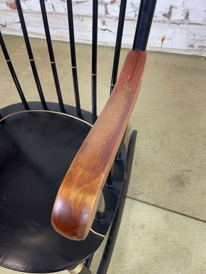Fauteuil à bascule en bois - Amherst College,...
