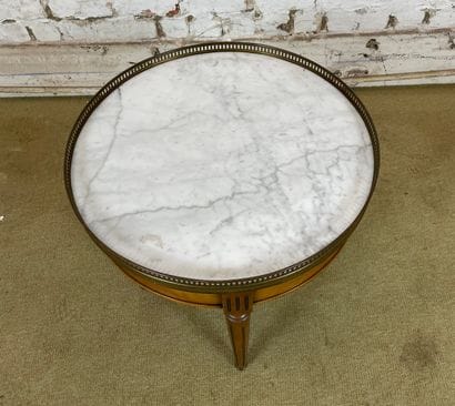 Table bouillotte en bois et plateau en marbre,...