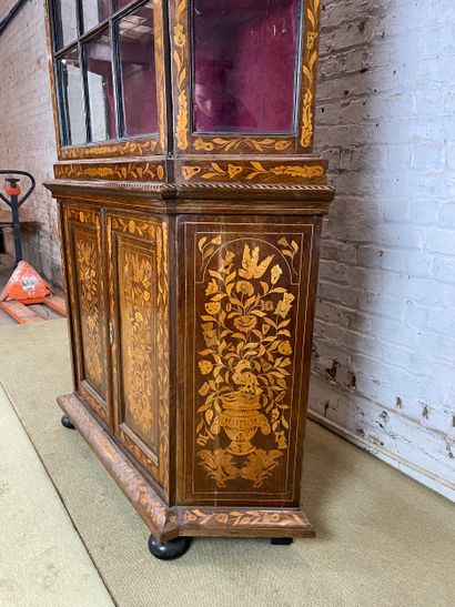 Mobilier de style hollandais - Vitrine en...