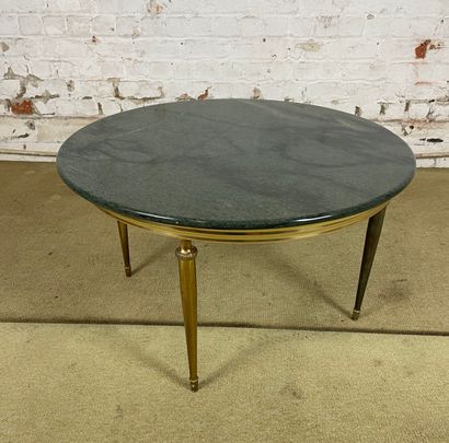 Table basse en laiton et marbre vert, dans...