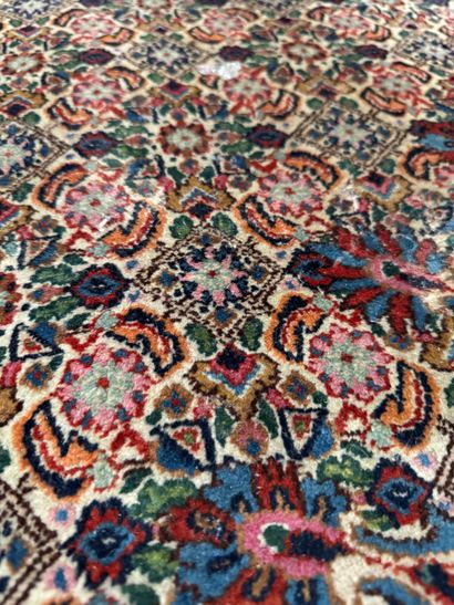Large floral carpet, Tabriz / Moud type
Large...