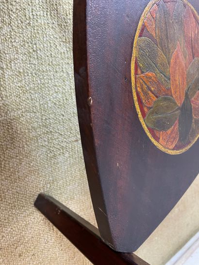 Table d’appoint tripode - Plateau marqueté...