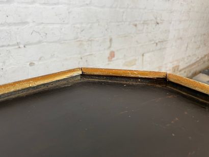 Table à deux plateaux en bois laqué noir...