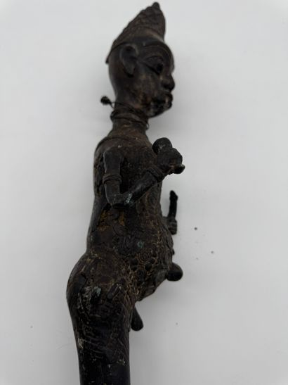 African copper-alloy sculpture - Male figure
Sculpture...