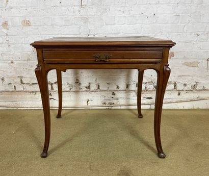 Table de milieu ou petit bureau en bois naturel...