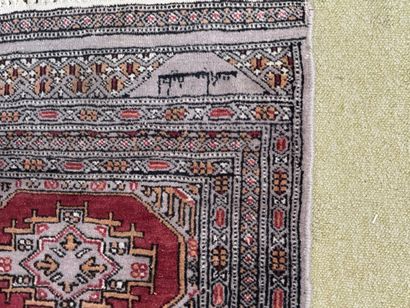 Wool carpet with geometric decoration, in...