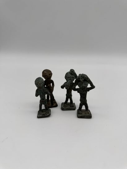 Set of 4 small African-style statuettes
Set...