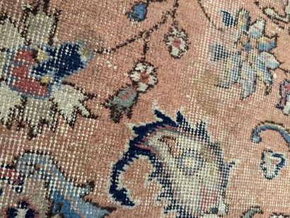 Very large Kachan / Isfahan carpet with floral...