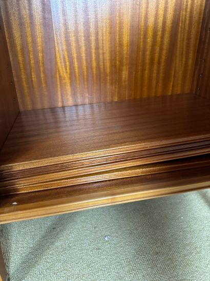 Enfilade moderniste en bois, travail du milieu...