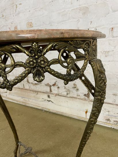 Console demi-lune de style Louis XV
Petite...