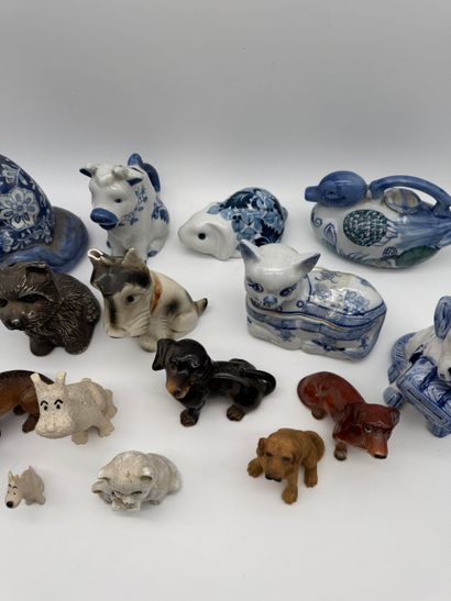 Lot de sujets animaliers en porcelaine et...