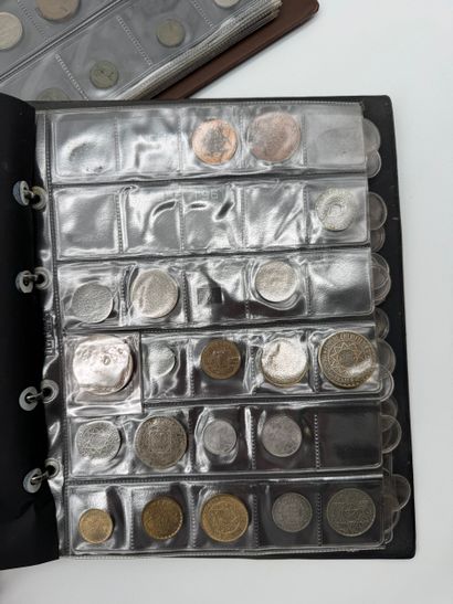 Lot de 2 classeurs numismatiques avec monnaies
Ensemble...