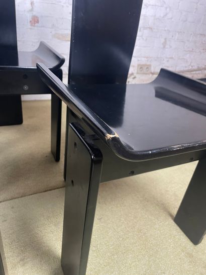 Suite de six chaises modèle Diago par Edoardo...