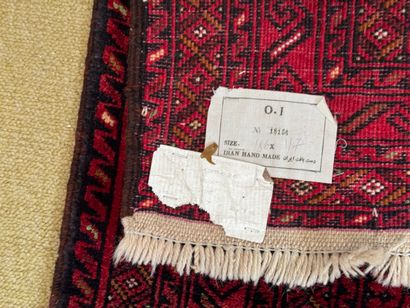 Wool carpet with guls decoration, in the...