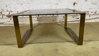 Table basse en métal et verre - Travail des...