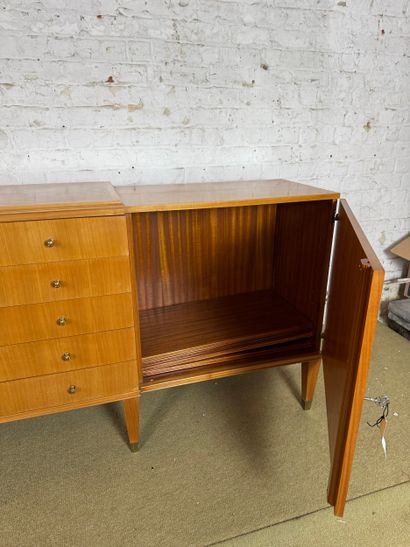 Enfilade moderniste en bois, travail du milieu...