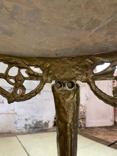 Console demi-lune de style Louis XV
Petite...
