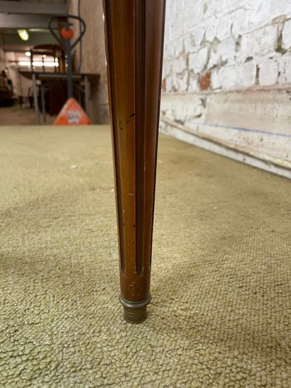 Table bouillotte en bois et plateau en marbre,...