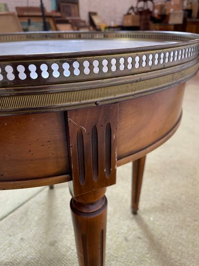 Table bouillotte en bois et plateau en marbre,...