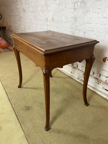 Table de milieu ou petit bureau en bois naturel...