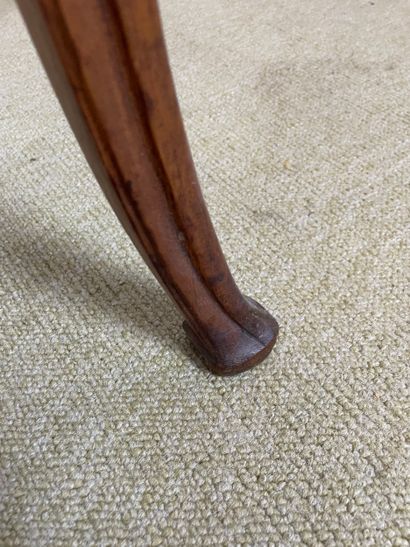 Table de milieu ou petit bureau en bois naturel...