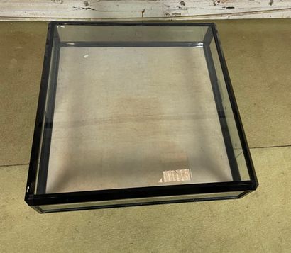 Table basse vitrine de style Maison Jansen,...