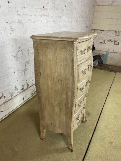 Chiffonnier de style Louis XV
Petit meuble...