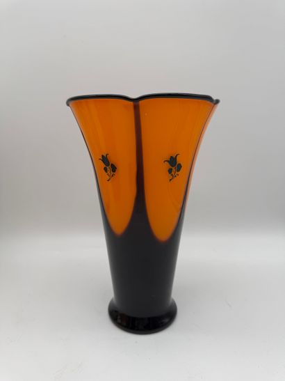 ot de 4 vases Boch / Keramis
Ensemble de...