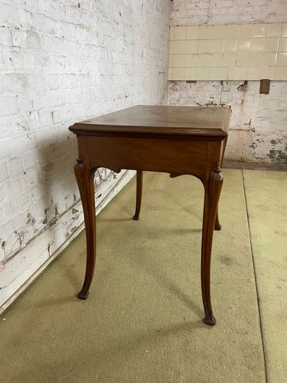 Table de milieu ou petit bureau en bois naturel...