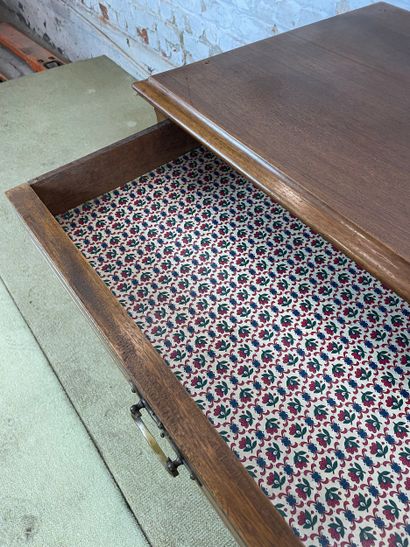 Table de milieu ou petit bureau en bois naturel...