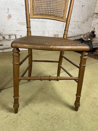 Lot de trois chaises en bois et cannage,...