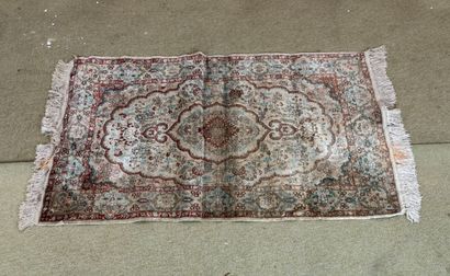 Wool carpet with floral design, Oriental...
