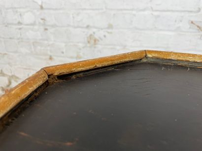Table à deux plateaux en bois laqué noir...
