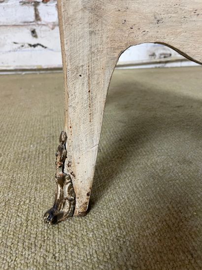 Chiffonnier de style Louis XV
Petit meuble...