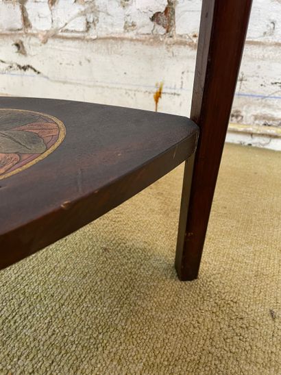 Table d’appoint tripode - Plateau marqueté...