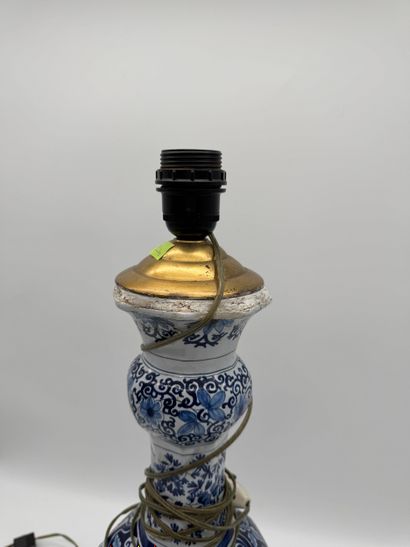Lot de 4 lampes de table
Ensemble comprenant...