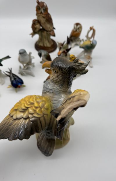 Lot de sujets en porcelaine à décor d’oiseaux
Ensemble...