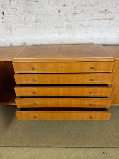 Enfilade moderniste en bois, travail du milieu...