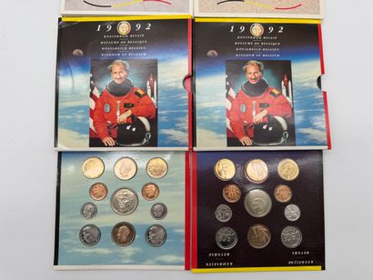 Lot de 4 coffrets Fleur de Coin - Belgique

Ensemble...