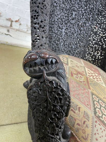 Fauteuil anglo-indien / birman (XIX siècle)
Fauteuil...