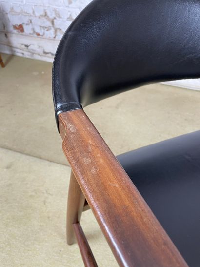 Chaise en bois dans le goût de Kurt 0stervig...