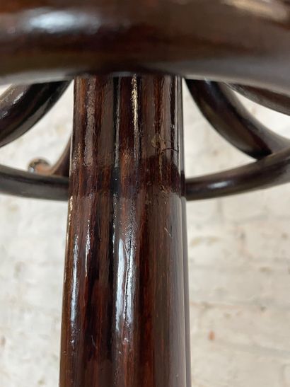 Porte-manteau de style Thonet (XX siècle)
Porte-manteau...