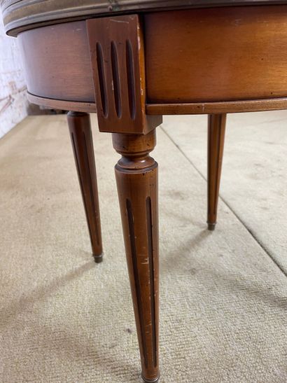 Table bouillotte en bois et plateau en marbre,...